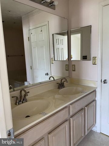 2721 CLAYBROOKE DR, Baltimore, MD 21244