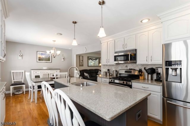 53 Sweetman Ln, West Milford Twp., NJ 07480