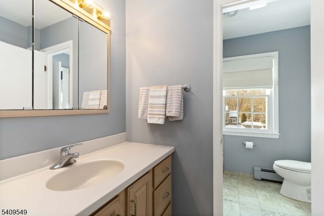 53 Sweetman Ln, West Milford Twp., NJ 07480