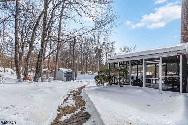 53 Sweetman Ln, West Milford Twp., NJ 07480