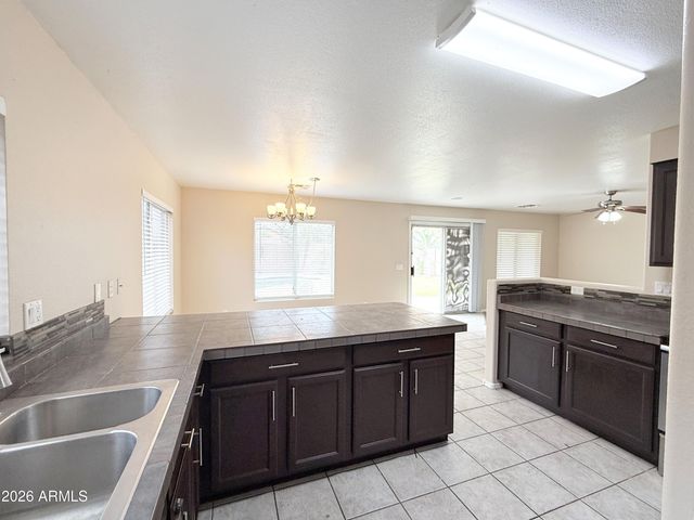 805 S Esmeralda --, Mesa, AZ 85208