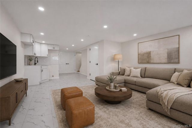 989 Schenck Avenue, Brooklyn, NY 11207