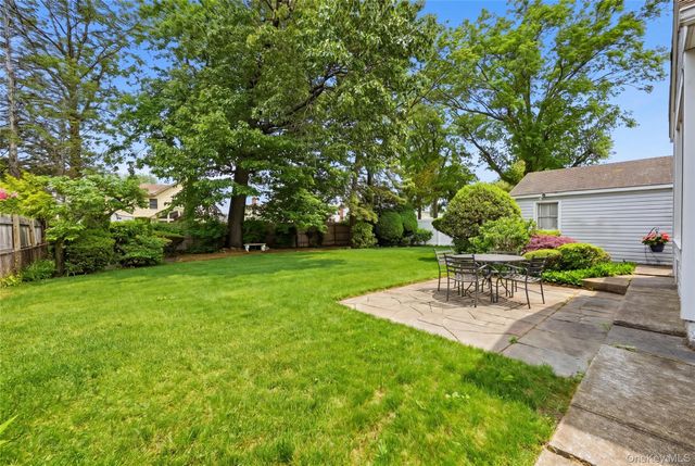 659 Diellen Lane, Elmont, NY 11003