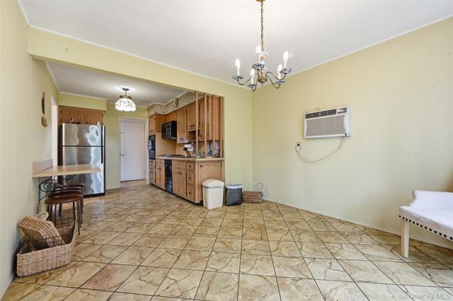 659 Diellen Lane, Elmont, NY 11003