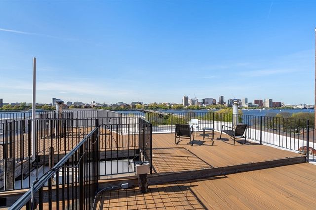 520 Beacon St 2F, Boston, MA 02215