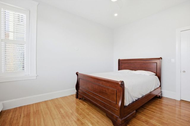 520 Beacon St 2F, Boston, MA 02215