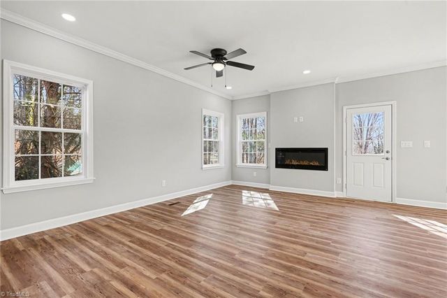 411 Motif Lane, Winston-salem, NC 27107