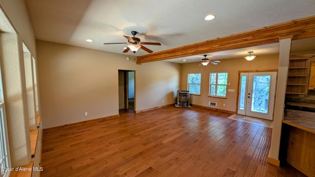 97 Leelah Ln, Bonners Ferry, ID 83805