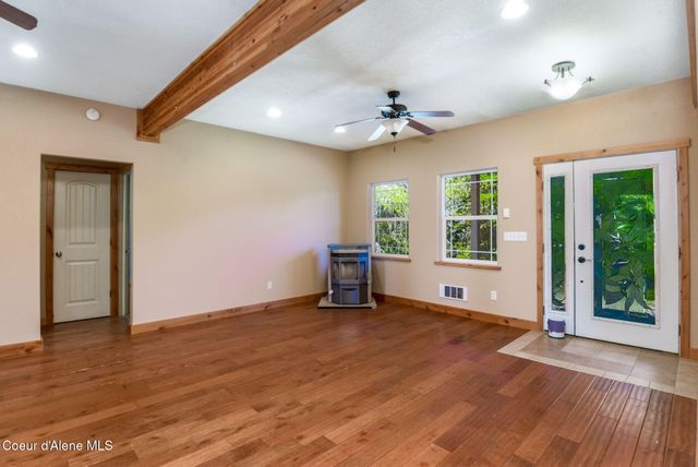 97 Leelah Ln, Bonners Ferry, ID 83805