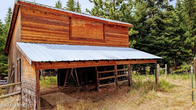 97 Leelah Ln, Bonners Ferry, ID 83805