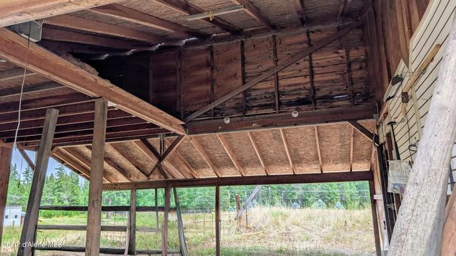 97 Leelah Ln, Bonners Ferry, ID 83805