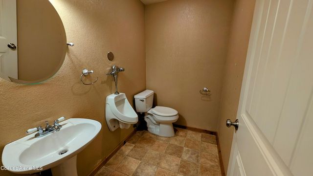 97 Leelah Ln, Bonners Ferry, ID 83805