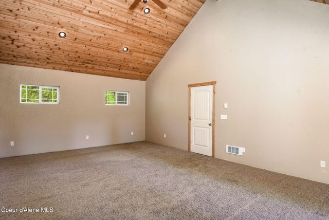 97 Leelah Ln, Bonners Ferry, ID 83805