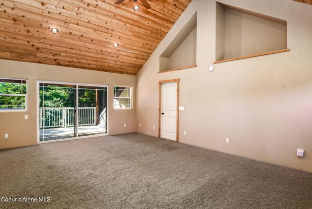 97 Leelah Ln, Bonners Ferry, ID 83805