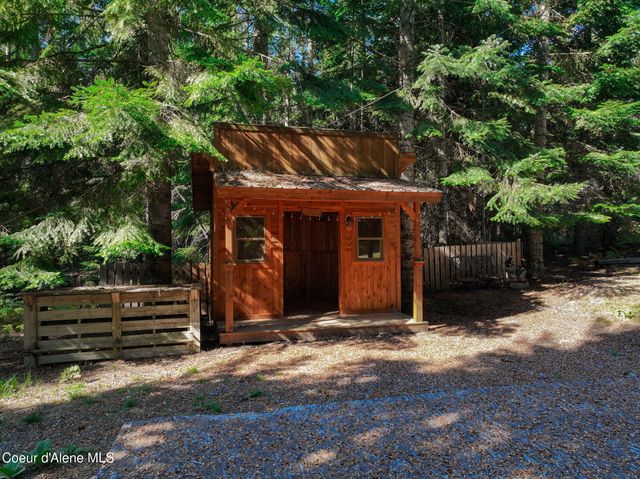 97 Leelah Ln, Bonners Ferry, ID 83805