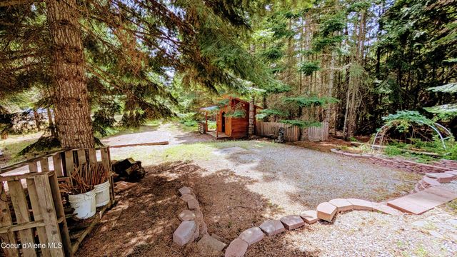 97 Leelah Ln, Bonners Ferry, ID 83805