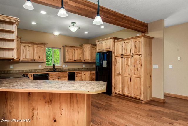 97 Leelah Ln, Bonners Ferry, ID 83805