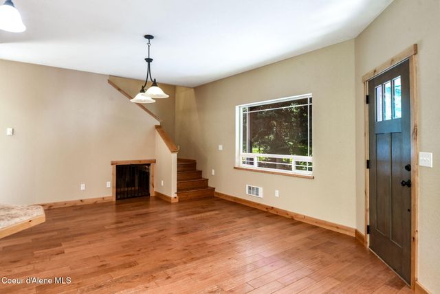 97 Leelah Ln, Bonners Ferry, ID 83805