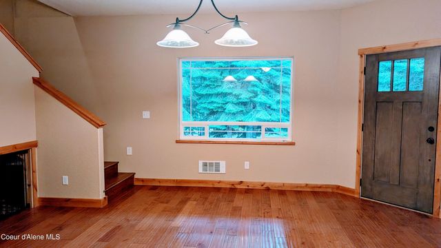 97 Leelah Ln, Bonners Ferry, ID 83805