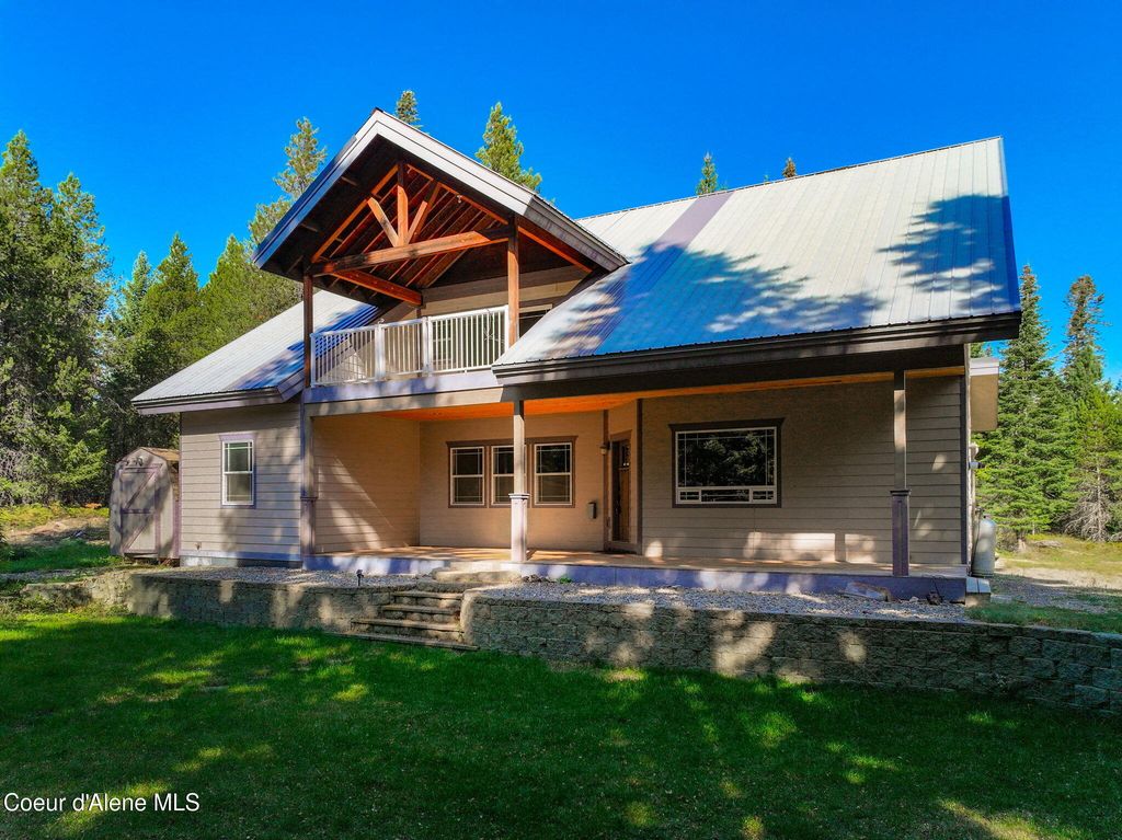 97 Leelah Ln, Bonners Ferry, ID 83805