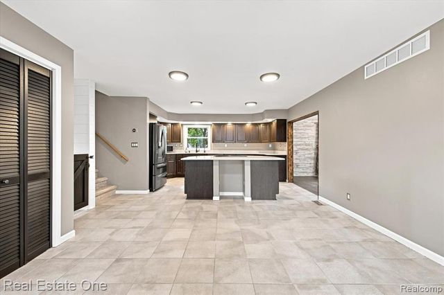 3697 W Lakeshore Drive, Lapeer, MI 48446