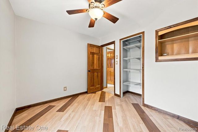 3697 W Lakeshore Drive, Lapeer, MI 48446