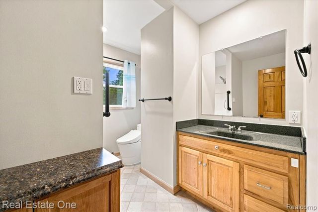 3697 W Lakeshore Drive, Lapeer, MI 48446