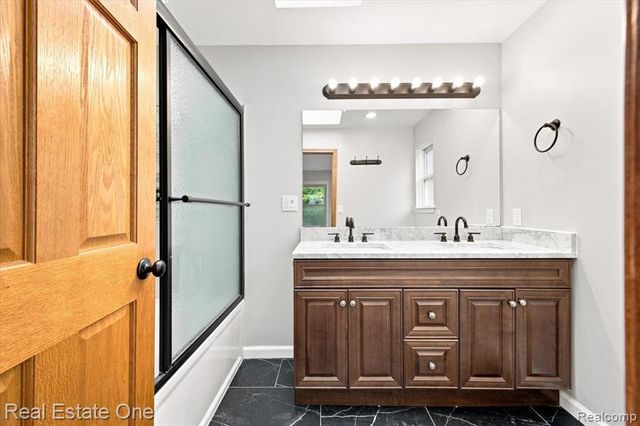 3697 W Lakeshore Drive, Lapeer, MI 48446