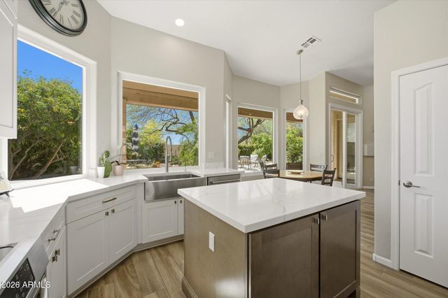 9357 E TARO Lane, Scottsdale, AZ 85255