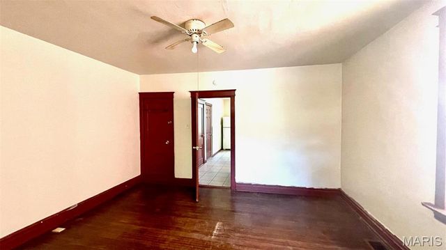 4566 Loughborough Avenue, St Louis, MO 63116