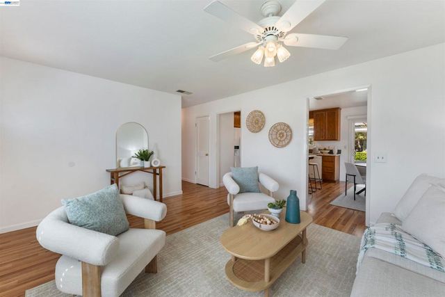 1596 Heather Lane, Livermore, CA 94551