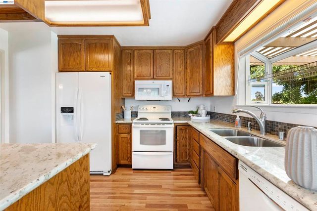 1596 Heather Lane, Livermore, CA 94551