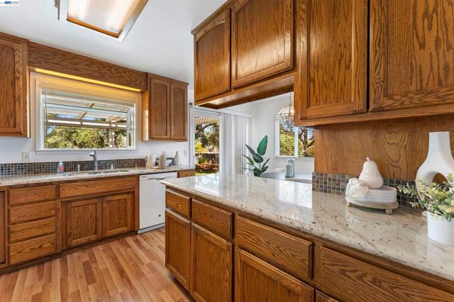 1596 Heather Lane, Livermore, CA 94551