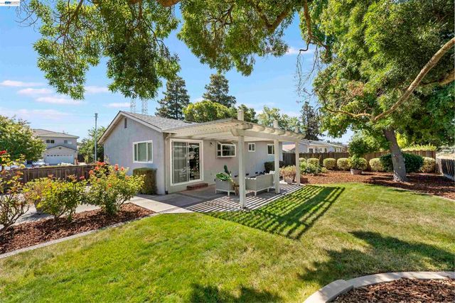1596 Heather Lane, Livermore, CA 94551