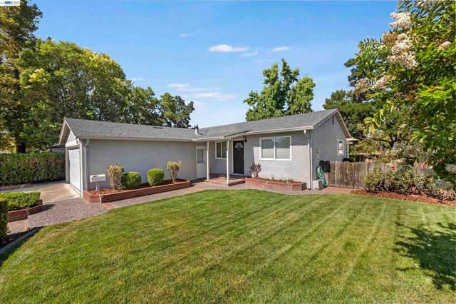 1596 Heather Lane, Livermore, CA 94551