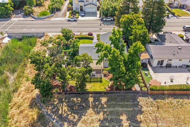 1596 Heather Lane, Livermore, CA 94551