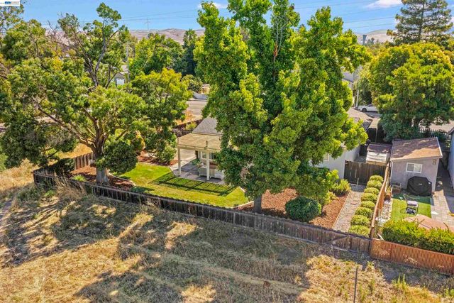 1596 Heather Lane, Livermore, CA 94551
