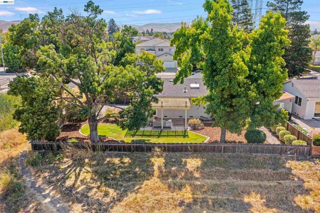 1596 Heather Lane, Livermore, CA 94551