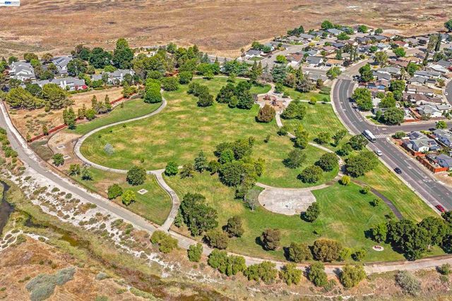 1596 Heather Lane, Livermore, CA 94551