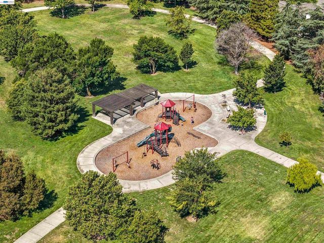 1596 Heather Lane, Livermore, CA 94551