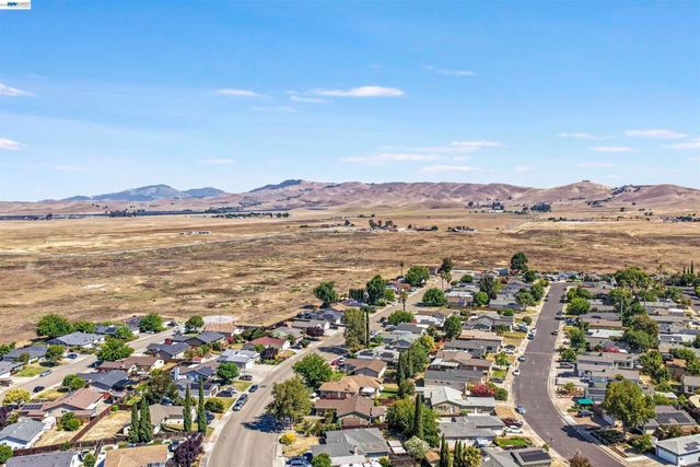 1596 Heather Lane, Livermore, CA 94551