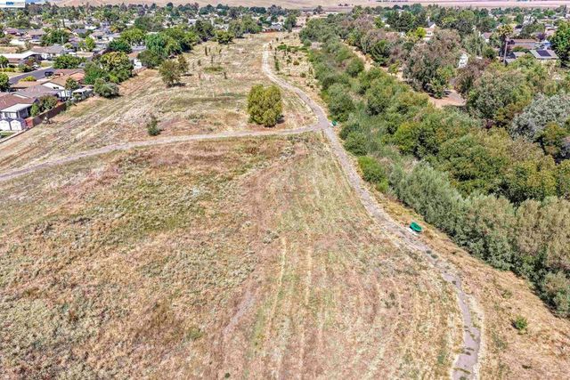 1596 Heather Lane, Livermore, CA 94551