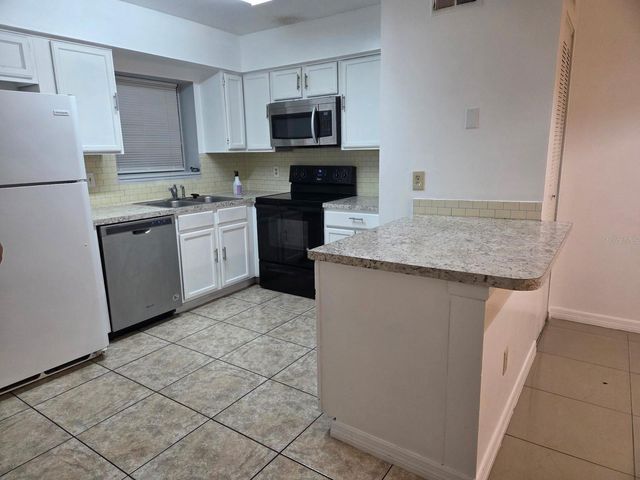 4367 WHITE PINE AVENUE 4, Orlando, FL 32811