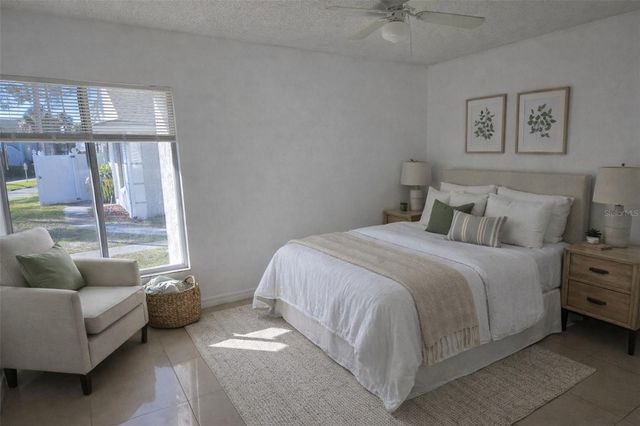 4367 WHITE PINE AVENUE 4, Orlando, FL 32811