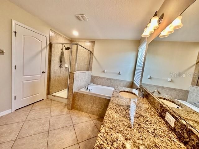 1317 OAK POND STREET, Ruskin, FL 33570