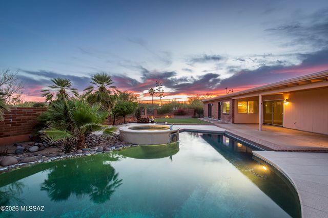 6062 N Camino Arizpe, Tucson, AZ 85718
