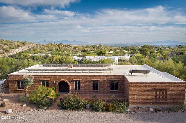 6062 N Camino Arizpe, Tucson, AZ 85718