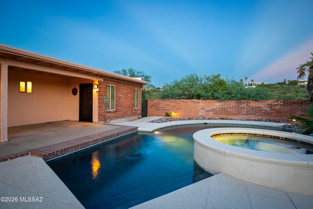 6062 N Camino Arizpe, Tucson, AZ 85718