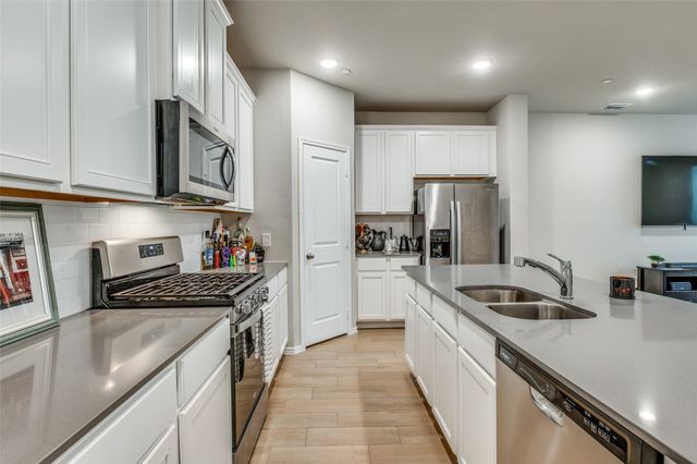 3013 Willow Wood Court, Crandall, TX 75114