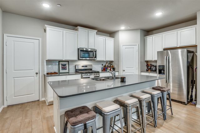 3013 Willow Wood Court, Crandall, TX 75114